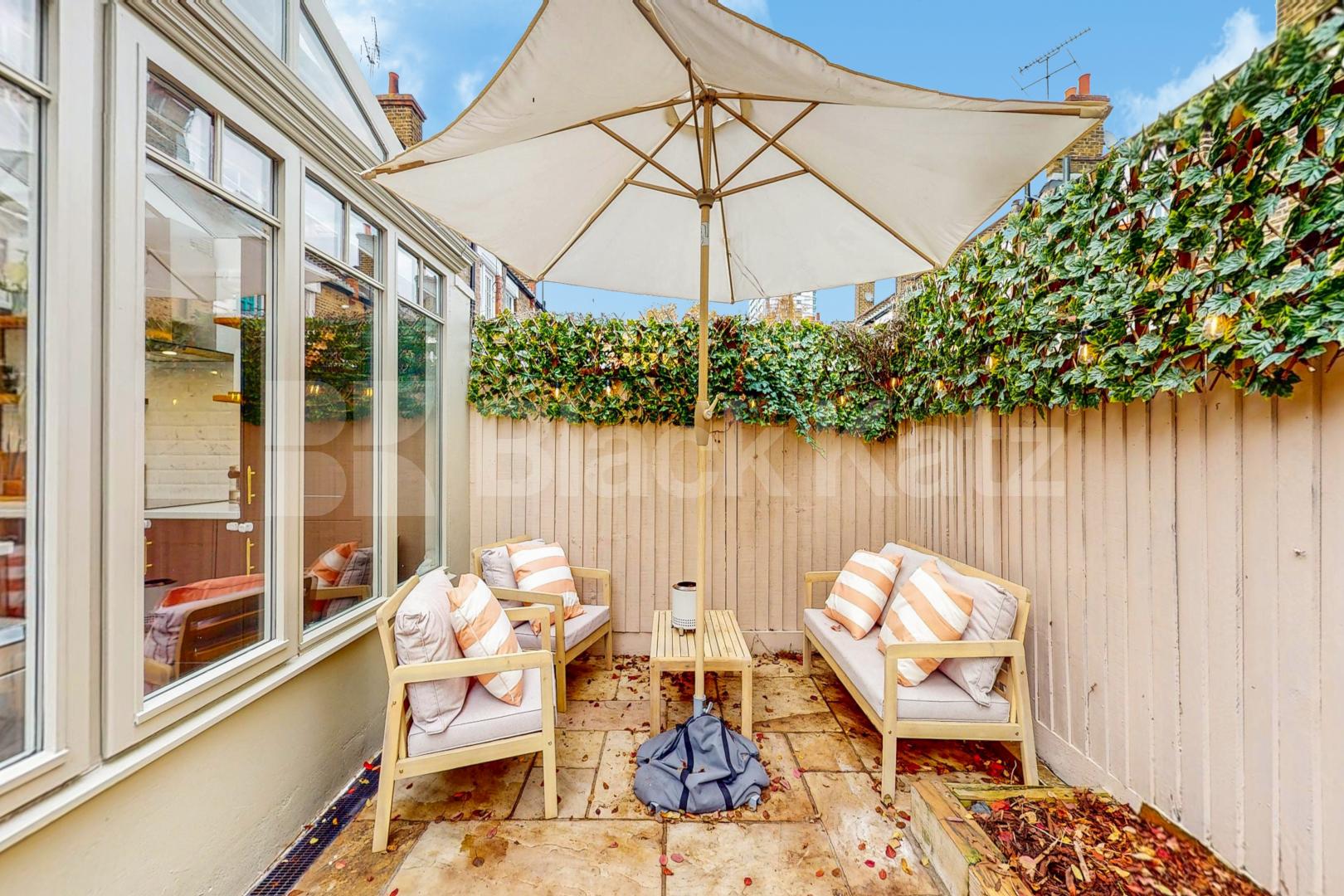 Stylish & contemporary maisonette flooded with natural light  Odger Street, Battersea 